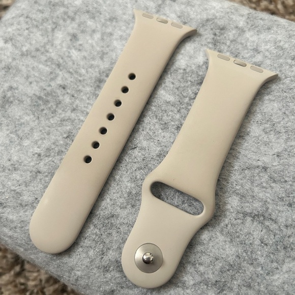 Apple Watch Sport Band – Starlight, 41mm, Size S/M – New - Picture 1 of 4